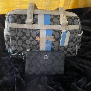 Coach purse and wallet